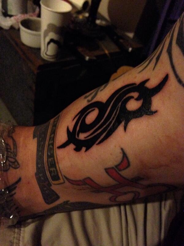TheRealNickKahn's tweet photo. @CoreyTaylorRock can you feel this? I'm dying to feel this (I can't though because it's still fresh...yucky) http://t.co/ra1sAa7WLI