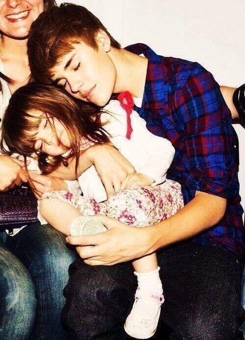 yuki0822jb's tweet photo. 今日お誕生日なの！？
HAPPY BIRTHDAY!!!!!! #HappyBirthdayJazmynBieber http://t.co/4hKRQNYVoC