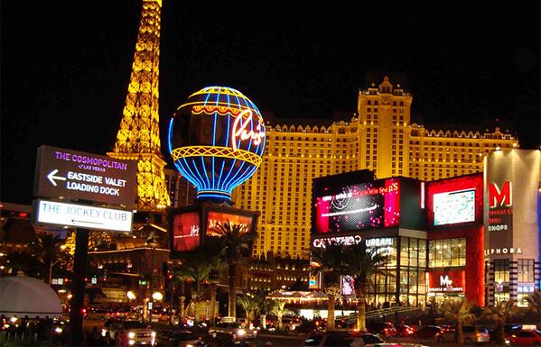 HayatSeninCom's tweet photo. Amerika - Las Vegas http://t.co/YQv96pCrvZ #tatil #gezi #seyahat #hayatsenin http://t.co/6SyYEVtQHE