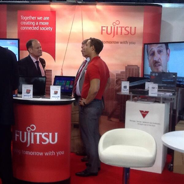 SmartCityBizHub's tweet photo. @Fujitsu_NI  @sbbrief Hi Gr8 show #SBS2014 #Befast http://t.co/3C2skKWu3a