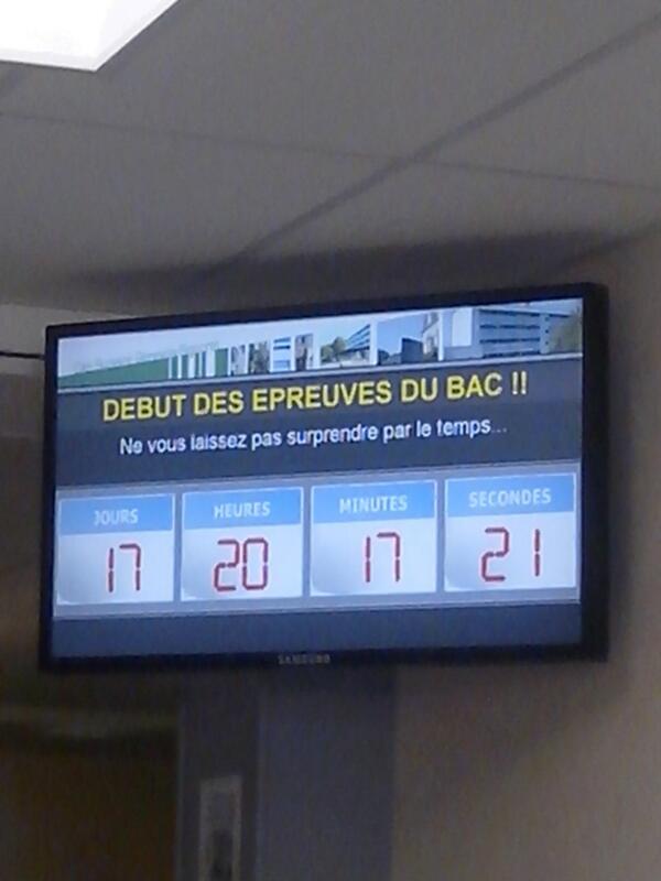 CharleneGst's tweet photo. le lycée est une pute http://t.co/rG6yjDToMD