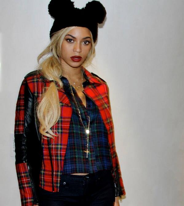 RiriPakeho's tweet photo. Queen B :* http://t.co/72IWH0MRiO