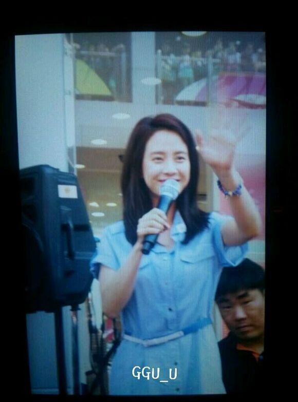JiHyo attends Yesse fansigning today~credit as tagged