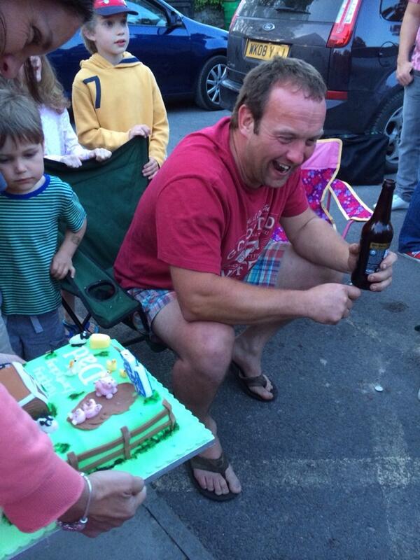 millierosexox's tweet photo. Happy 45th Birthday daddy! 🎉🎂 hope u have a great day u deserve it ☺️ lots of love Millie &amp; Alfie ❤️ xxxx http://t.co/oeUzSMmNQR