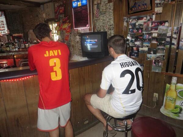 AstonBirraCF's tweet photo. Dos Di Noi. #USA #RoadTrip #AstonManda http://t.co/SGIqJZYhaK