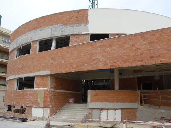 ReformafacilVlc's tweet photo. #GeneralHospital #valencia #nueva #construccion revestimiento exterior con #mortero #hidrofugo #reformafacil http://t.co/G4CCzEdSeb