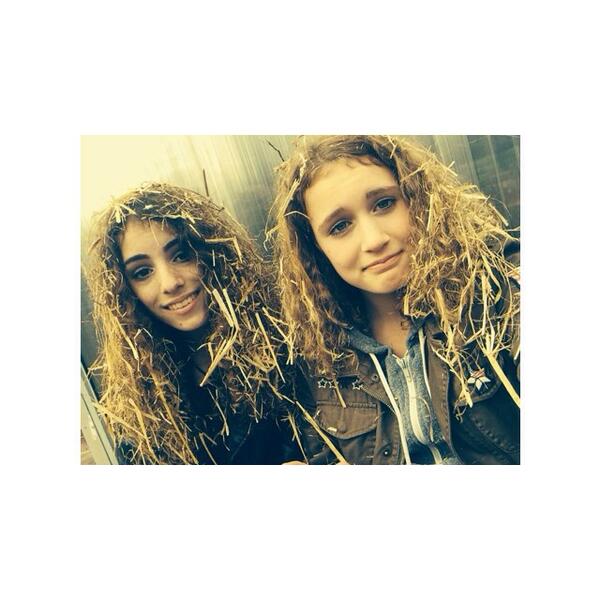 Sanne_299's tweet photo. Gister was super gezellig met @xkusjegabriela 💓😙 http://t.co/nq1Jp3ltM8