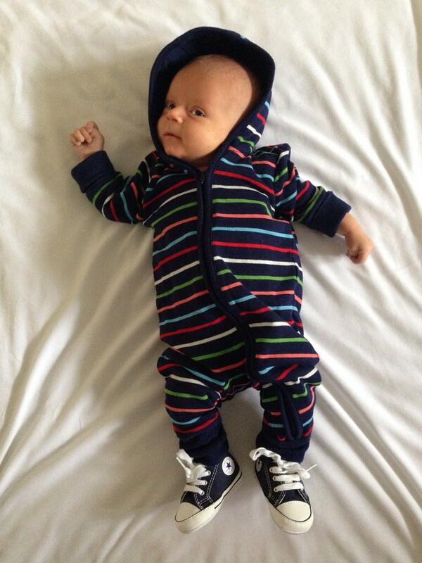 rowland79's tweet photo. Little dude... Henry Andrew King http://t.co/X3psZd7hLm
