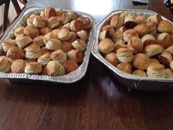 En de oven is uit! Pfff bakwerk voor #hightea party voor 150 man #thatsalotofsconesdear