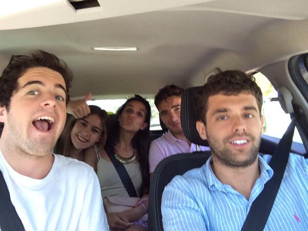 Santi_Basterra's tweet photo. Pero que grande cordoba @93Moli @beaguti93 http://t.co/mDbh9dhdID