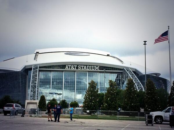 OhsomeInc's tweet image. Happy Install Day from AT&amp;amp;T stadium! #experientialtech