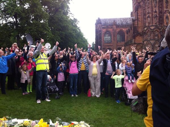 BobHockenhull's tweet photo. Thumbs up for Stephen at Lichfield @bbcmtd http://t.co/ytgi7dhPdg
