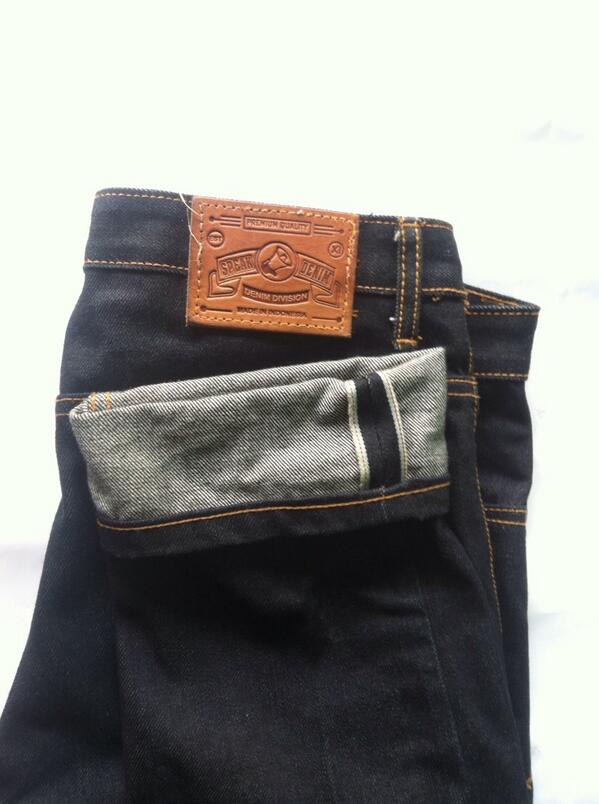 VillainShop's tweet photo. @CelotehPROMO jual selvage jeans dry blue speak denim  size 32/34 harga 1juta bisa nego , bisa cod cikarang http://t.co/oG3tiDKqNE