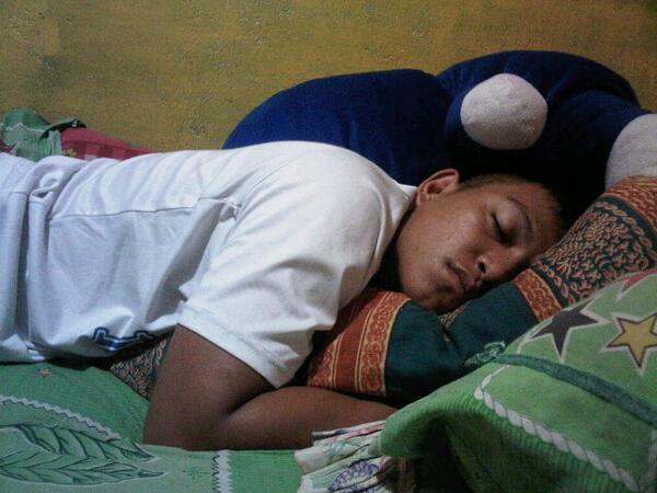 ChristyRuntu's tweet photo. Anugerah terindah yg Tuhan kasee :* spa brani se pisah piso" jho :* ;) http://t.co/QwSfHmTZdt