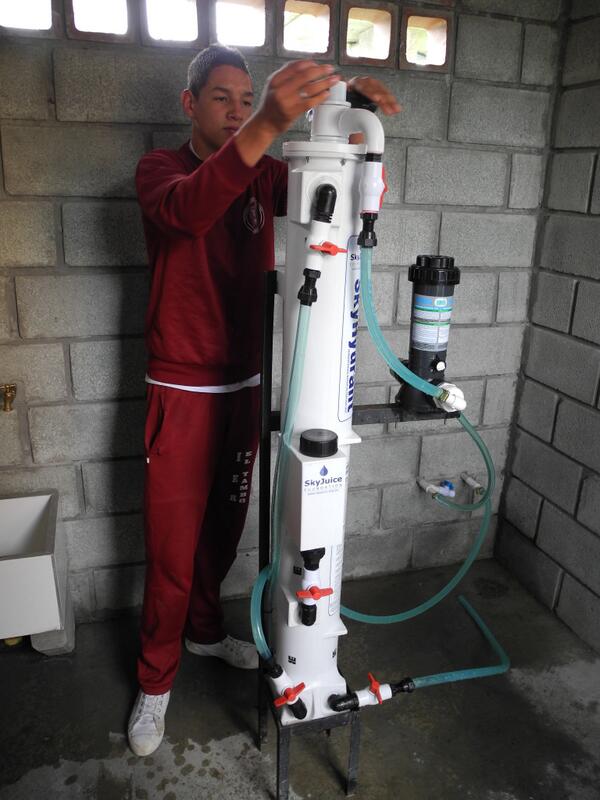 CarolineWeimann's tweet image. #ultrafiltration, #simplemaintenance, #drinkingwater 700L/hr, great technical set up on the ground by @EPMestamosahi
