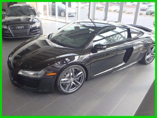 Autoholism_Cars's tweet photo. Link: http://t.co/eP4t0O5JGI

Audi R8 http://t.co/vH9APdzmFV