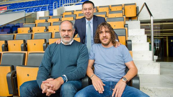 FCBarcelona_es's tweet photo. . @Carles5puyol, nuevo adjunto a la dirección deportiva http://t.co/Qn50ZsOCbM http://t.co/7mnKy8KYKn