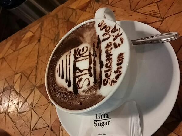 bersyukur... #hepibirthday <a href="/ugmfoodpark/">BNI UGM FoodPark</a>