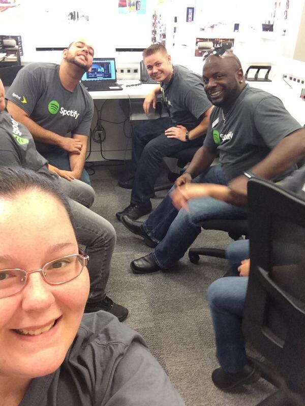 Jamah's tweet photo. #HTCOneM8 let's go store 1881!!!! http://t.co/lmHk7mmDFV