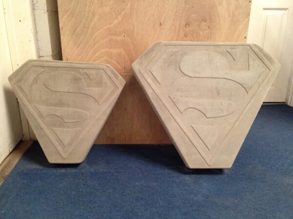 88Rhys's tweet photo. @CrossFitRobO you need to make these moulds with your Logo #HYBRID, #strongman http://t.co/fYWUkEj0mT