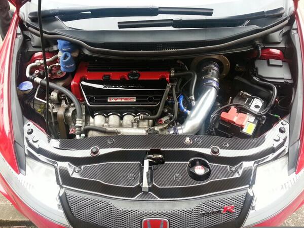 ACHydrographics's tweet photo. Some nice carbon dipping on this Honda Civic Type R #hydrodipping #hydrographics #watertransferprinting http://t.co/AwHQuNSxsb