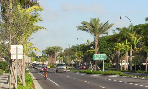 SmartGrowthUSA's tweet photo. The Deerfield Beach Guide to Getting Over Sprawl: http://t.co/57Cv5VNjpu http://t.co/BnTER6EDNV