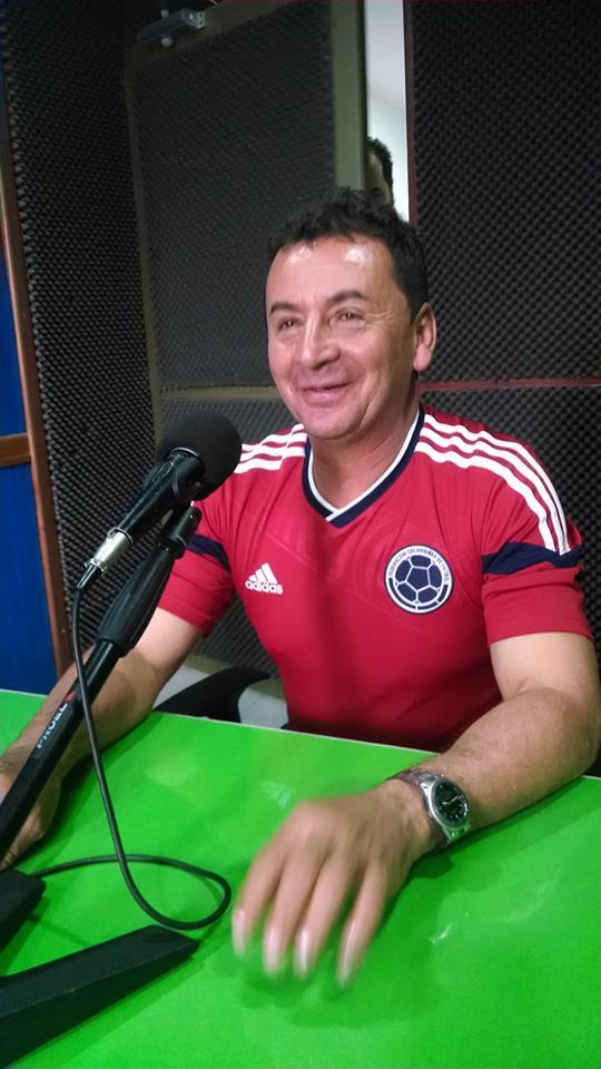 DonPetuzo's tweet photo. Hoy nos acompaña el ex participante de #YoMeLlamo Roberto chacon mas conocido como #DarioGomez de Yo me llamo ... http://t.co/yHmdejgwnk