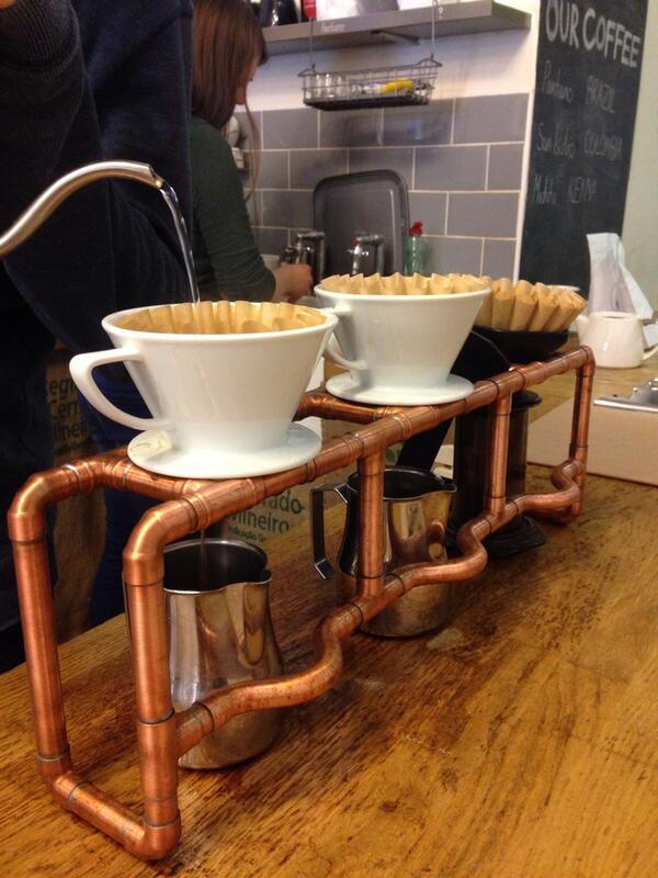WilliamWares's tweet photo. A William III at work in @PinkLaneCoffee and looking good! #coffee #brewstand #copper #copperpipe #kalita http://t.co/MbwycKobKK