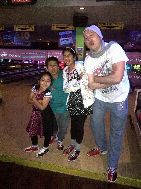 Bowling! http://t.co/zDsOcCk28M<a href="/tag/gaga"class="tags"><span>#gaga</span></a>