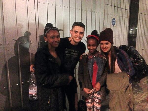 <a href="/BrosenaDance/">Brosena</a> Two very happy girls. #Brosenattes #flashmobtour