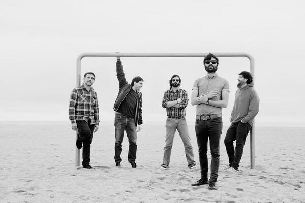 ElSalerCat's tweet photo. Demà a @ElSalerCat  parlarem amb @coriolabcn sobre el seu nou àlbum El Debut.

http://t.co/kEVEIs850p http://t.co/0KJWnm6DE2