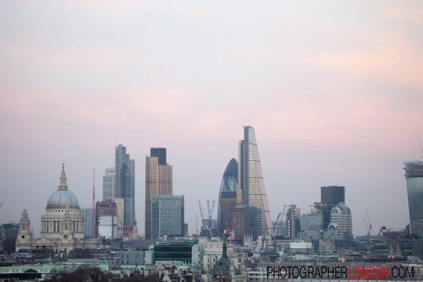 We could never get tired of London’s skyline.Check out other snaps of the City at photographerlondon.com