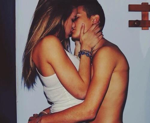 WeAreGirIs's tweet photo. I want a guy who will do these things for me 😍👌 
👦❤👧 http://t.co/Bo4fU9Gok6 http://t.co/Mdayf2IPZv