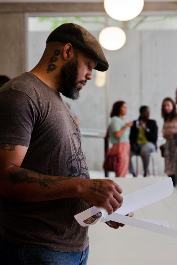 Cbabi Bayoc prepping for his talk at #PechaKucha <a href="/PKStLouis/">Pecha Kucha STL</a> @cbabibayoc #365dayswithdad