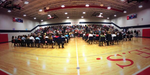 MES_Patriots's tweet photo. Now we say good bye and good luck to our 5th Graders. http://t.co/YKNG9dpMsJ