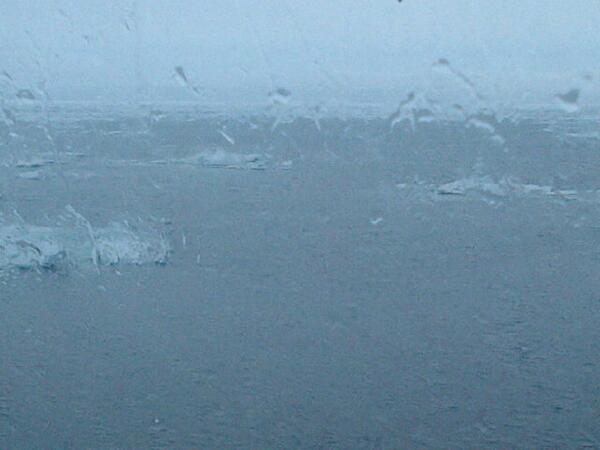 DanBjorkdahlLCW's tweet image. Poor visibility, but ice flows have drastically decreased! #operationbringherhome #rainshield #ferrylife