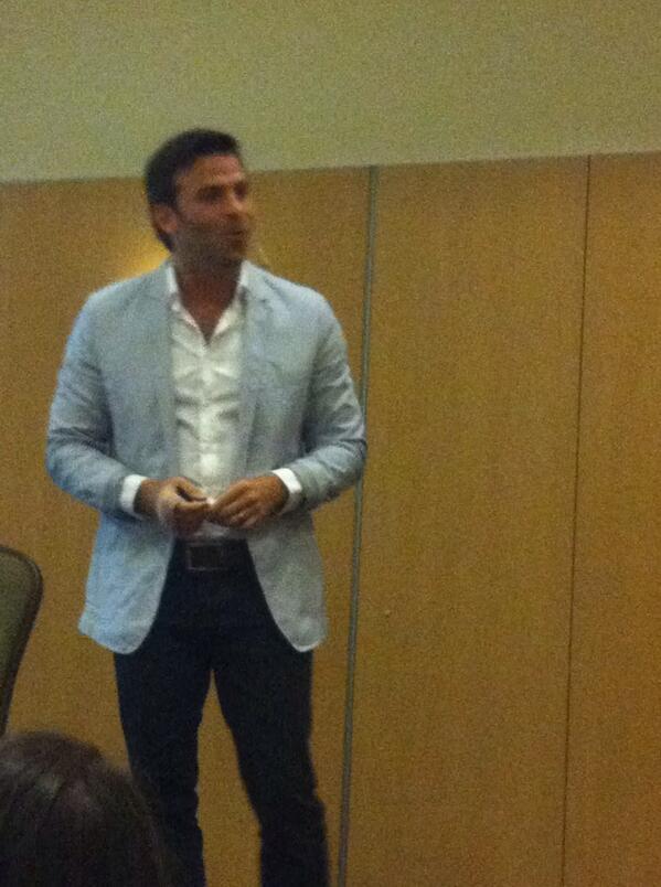 AMBruson's tweet photo. @davidbernard8 en conférence de clôture du #colloque2014 de @aqiism http://t.co/PFv8cqz6pI