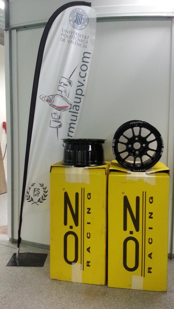 FSUPVteam's tweet image. Ya tenemos nuestras llantas OZ de competición!! ¿¿No son preciosas?? #FSUPVteam #KeepPushing