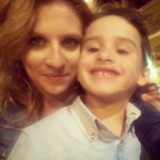 RosaBrrnc's tweet photo. Con el amor de mi vida.Nos falta la gordi @NeivaBarranco http://t.co/KJn9Yx60YM
