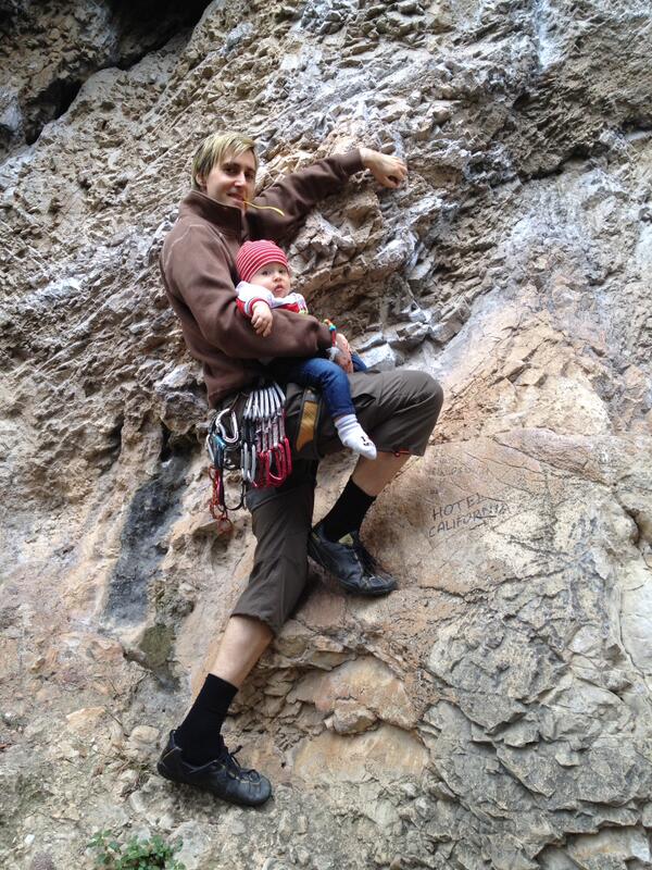 tschu01's tweet photo. @schafele Looks very great - especially the roof! ;) BUT: climbing without baby (and socks) is eeeeaaasyyy… ;) http://t.co/fiLSSefLch