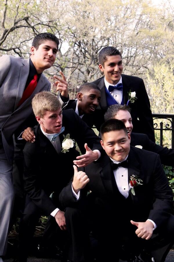 aryan_793's tweet photo. “@JHSClassOf14: 2:30. Boom. It's over. Quote this with your favorite pics from the past years at Jenks.” http://t.co/54bQlTgCbI