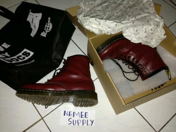 docmart maroon