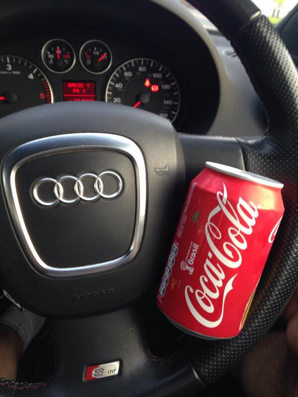 MJTN_1's tweet photo. @jblayley @rickwilson1989 @JStrugz so nasty that this happened on the way home #fatcoke #kissoflife http://t.co/gYAJcRJsgl