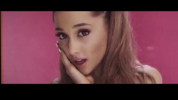 itstimedragons's tweet image. GATAAAAA #ProblemVideoOnVevo