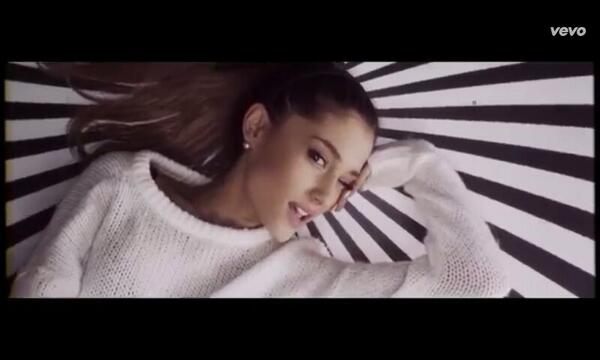 littlebutera_'s tweet image. Omg cudowne,najlepsze ,najpiekniejsza jezu #problemvid @ArianaGrande