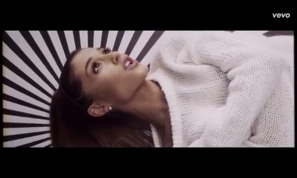 littlebutera_'s tweet image. Omg cudowne,najlepsze ,najpiekniejsza jezu #problemvid @ArianaGrande