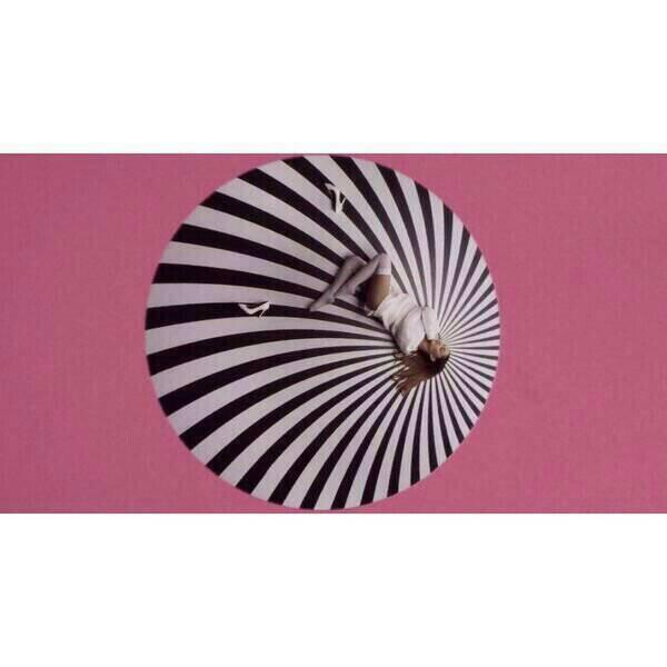 grandeshonesty's tweet image. YEAH BABY #problemvideo #WatchProblemVideoOnVEVO