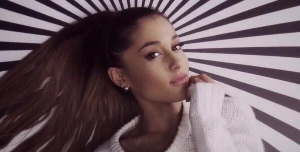 nikbiebgrande1's tweet image. PERFECT WITHOUT TRYING 😍😍😍
#WatchProblemVideoOnVEVO 
#problemvideotoday