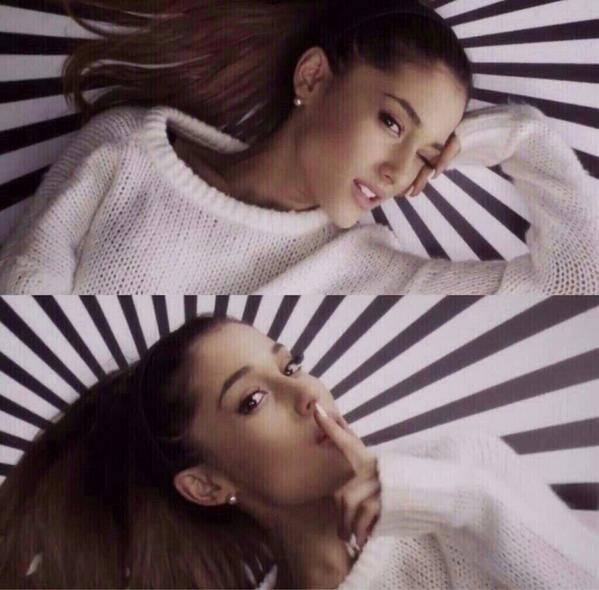 luvIalisa's tweet image. QUE ORGULHO DE VOCÊ MINHA PEQUENA DIVA @ArianaGrande  ♡♡♡ #problemvideotoday