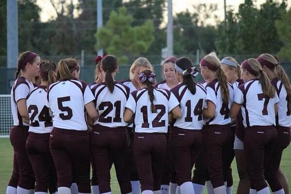 Awdrii's tweet photo. “@JHSClassOf14: 2:30. Boom. It's over. Quote this with your favorite pics from the past years at Jenks.” http://t.co/SiJY7SRZqA